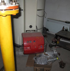 北京市公安局某訓(xùn)練基地鍋爐房兩臺1噸鍋爐利雅路燃燒器燃油改燃氣項目竣工1